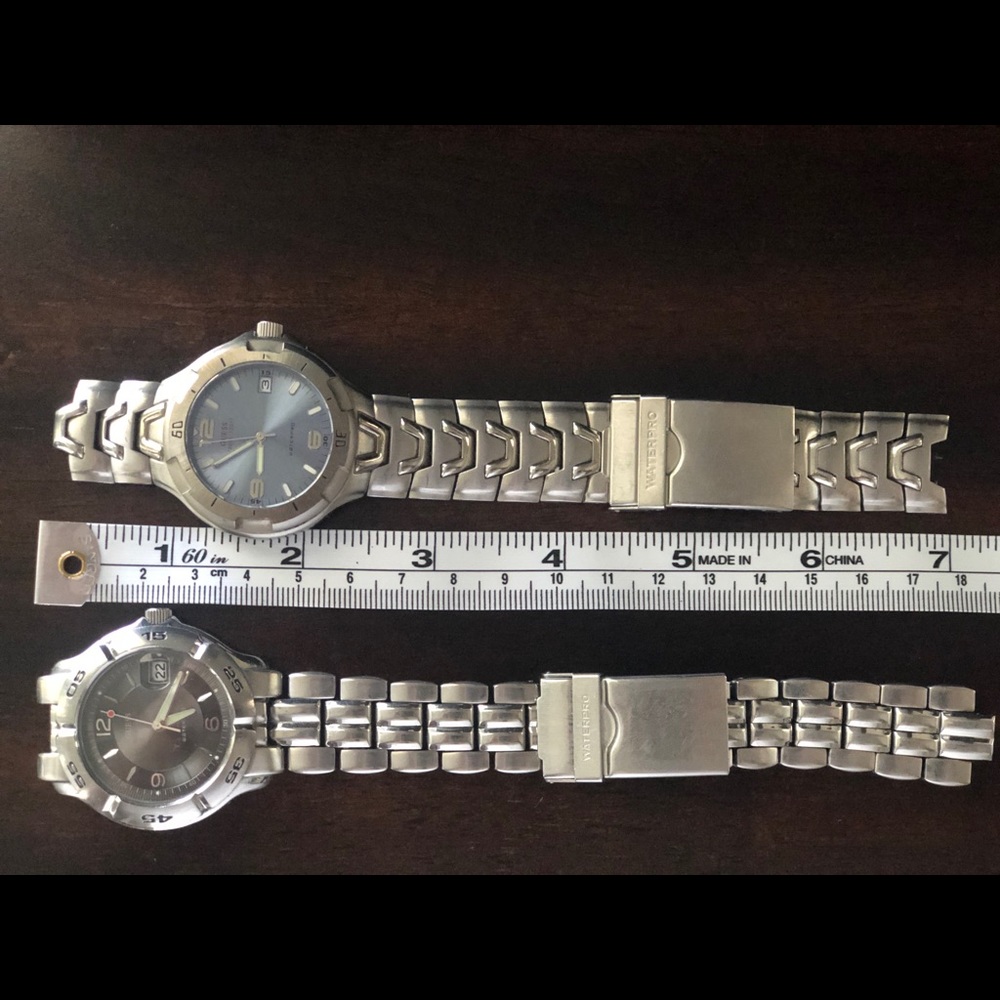 (2) Beautiful Vintage GUESS Waterpro Watches ⌚️